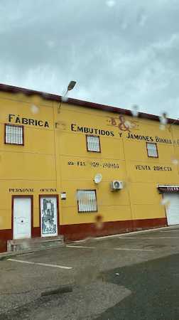 Fotografia tomada fuera de Bonilla & Cobos - Tienda de jamones en Santa Olalla del Cala, Huelva