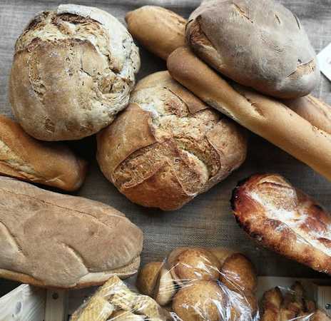 Fotografia tomada fuera de Panadería Madrigal - Panadería en ES, León