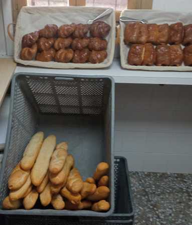 Fotografia tomada fuera de Panadería Maeso - Panadería en Checa, Guadalajara