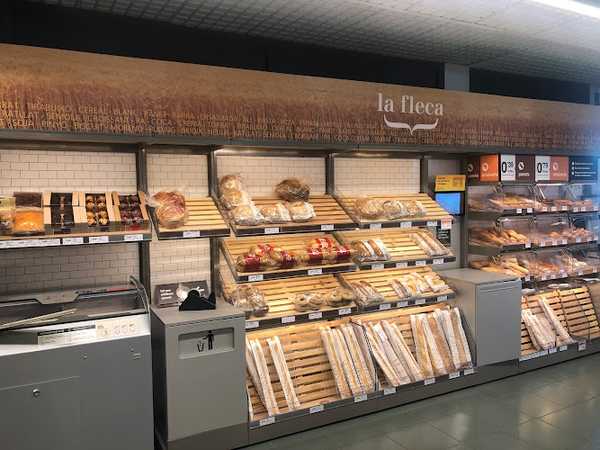Fotografia tomada fuera de Bonpreu - Supermercat en La Bisbal d'Empordà, Girona