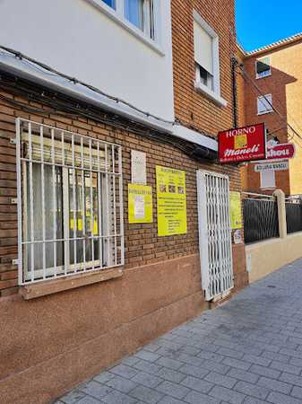 Fotografia tomada fuera de Panadería Manoli - Panadería en Albacete, Albacete