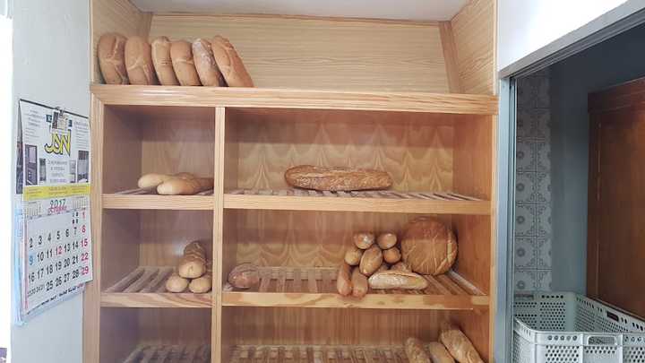 Fotografia tomada fuera de Panadería Manuel Fernández - Panadería en Vilvestre, Salamanca