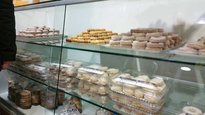 Fotografia tomada fuera de Panadería María Tereza Ortega Alberca - Panadería en Campo de Criptana, Ciudad Real