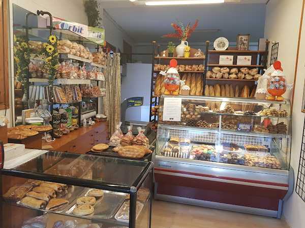 Fotografia tomada fuera de Panaderia Mariana - Panadería en Ólvega, Soria