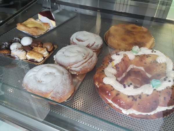 Fotografia tomada fuera de Panadería Míguez - Pastelería en Sigüeiro, A Coruña