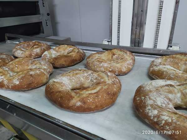 Fotografia tomada fuera de Panadería Milagros S.L. - Panadería en Ordes, A Coruña