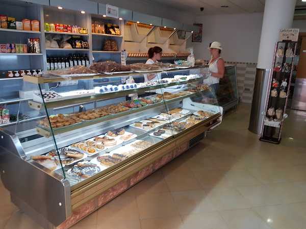 Fotografia tomada fuera de Panaderia Nazareth - Panadería en Ronda, Málaga