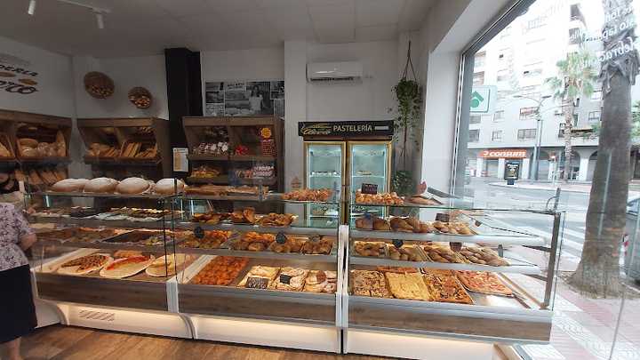 Fotografia tomada fuera de Panaderia Olivero San Vicente - Panadería en San Vicente del Raspeig, Alicante