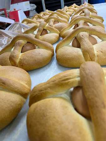 Fotografia tomada fuera de Panadería Ortega - Panadería en Alhama de Granada, Granada