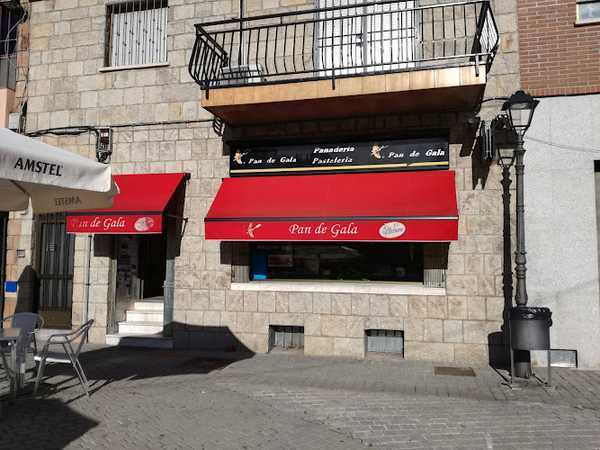 Fotografia tomada fuera de Panaderia Pan de Gala - Panadería en Colmenarejo, Madrid