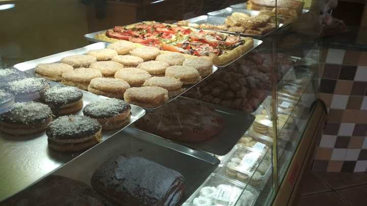 Fotografia tomada fuera de Panadería Panidul - Panadería en Caravaca de la Cruz, Murcia