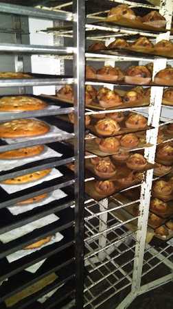Fotografia tomada fuera de PANADERÍA PASTELERÍA Carolivan. - Panadería en Sisante, Cuenca