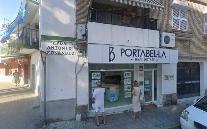 Fotografia tomada fuera de PANADERIA PASTELERIA LOCUTORIO STAR - Panadería en El Puerto de Sta María, Cádiz