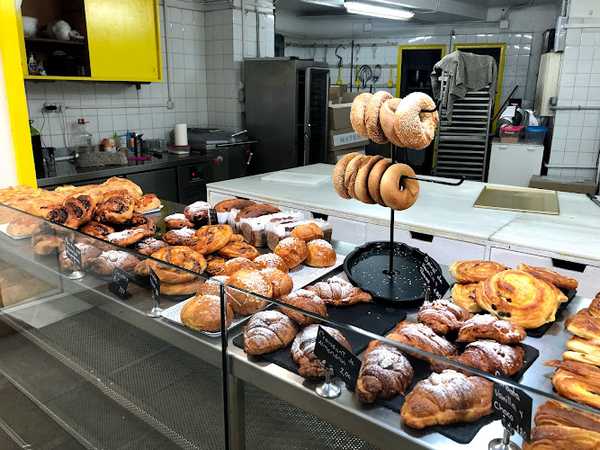 Fotografia tomada fuera de Boulangerie Mayer - Forn de pa en Barcelona, Barcelona
