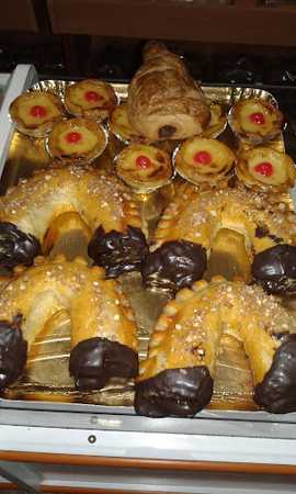 Fotografia tomada fuera de Panadería Pizarro - Panadería en Belalcázar, Córdoba