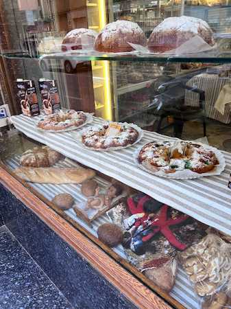 Fotografia tomada fuera de Panaderia Polo - Panadería en Novelda, Alicante