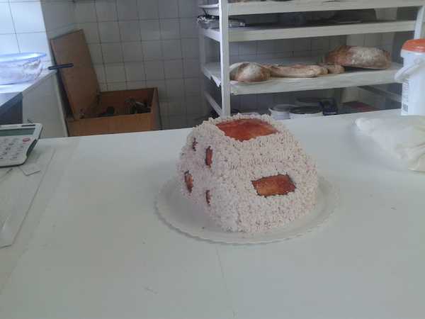 Fotografia tomada fuera de Panaderia Prados - Panadaría en A Venta, A Coruña