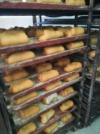 Fotografia tomada fuera de Panaderia Proaza - Panadería mayorista en Proaza, Asturias