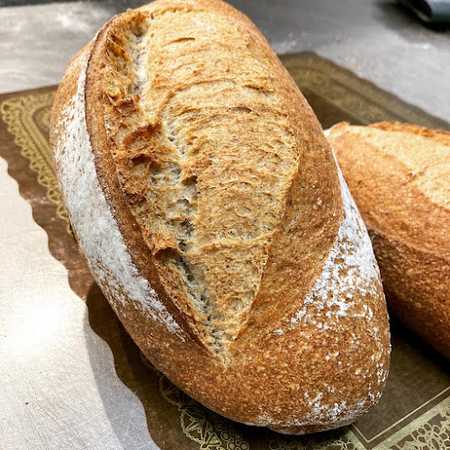 Fotografia tomada fuera de Boutique Del Pan Aros II - Bakery en Madrid, Madrid