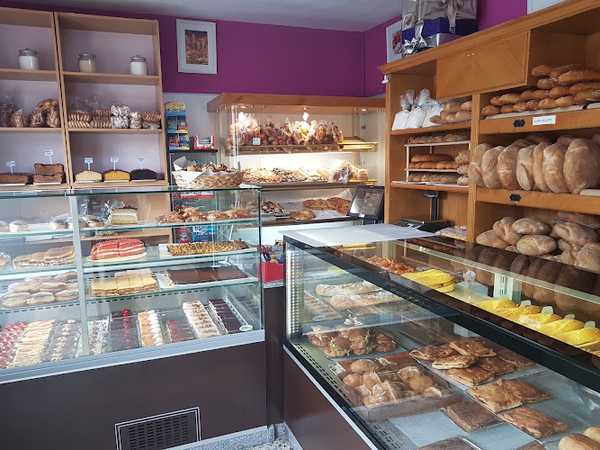 Fotografia tomada fuera de Panadería Puente de Villarente - Panadería en Villarente, León