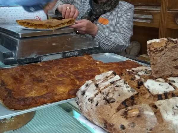 Fotografia tomada fuera de Panadería Rabizas - Panadería en Betanzos, A Coruña
