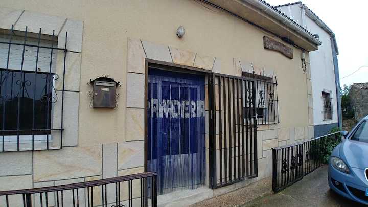 Fotografia tomada fuera de Panadería Rocío - Bakery en Torregamones, Zamora