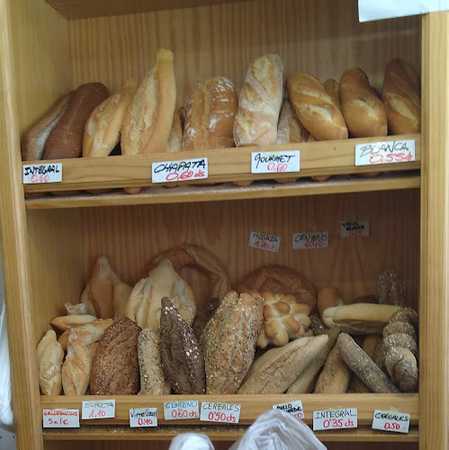 Fotografia tomada fuera de Panaderia ronda - Panadería en Granada, Granada