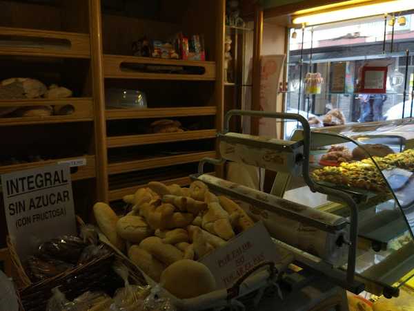 Fotografia tomada fuera de Panadería San Luis - Panadería en Santiago de Compostela, A Coruña