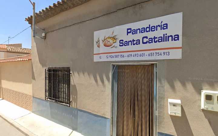 Fotografia tomada fuera de Panaderia Santa Catalina - Panadería en Pedro Muñoz, Ciudad Real
