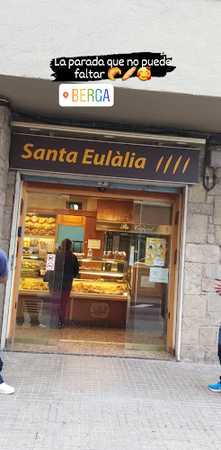 Fotografia tomada fuera de Panadería Santa Eulàlia - Forn de pa en Berga, Barcelona