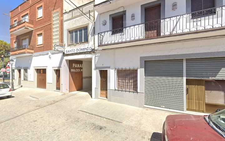Fotografia tomada fuera de Panadería Santo Domingo - Panadería en Hinojosa del Duque, Córdoba