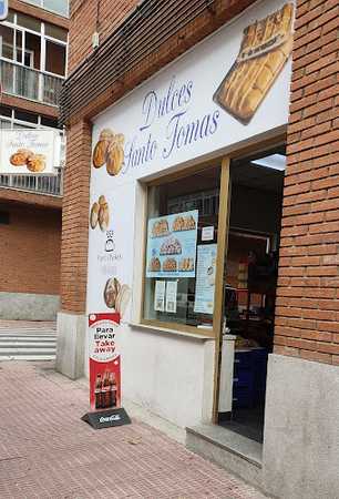 Fotografia tomada fuera de Panaderia Santo Tomas - Panadería en Ávila, Ávila