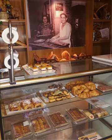 Fotografia tomada fuera de Panadería Sevillano - Panadería en Villadepalos, León