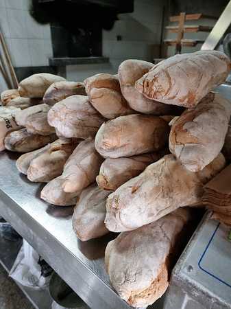Fotografia tomada fuera de Panaderia Sios - Panadería en ES, Lugo