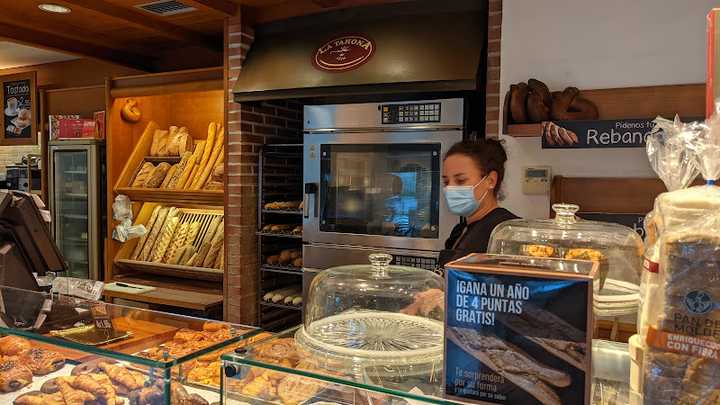 Fotografia tomada fuera de Panadería Tahona - Okindegia en Donostia-San Sebastian, Gipuzkoa