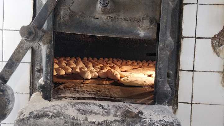 Fotografia tomada fuera de Panadería Tarrazo - Panadería en Ferreira de Pantón, Pantón, Lugo