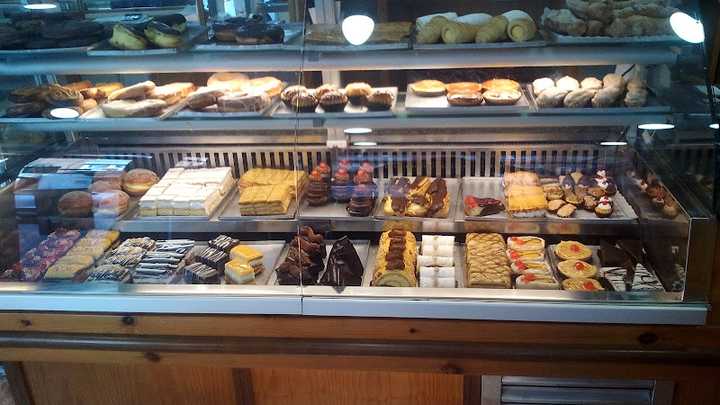 Fotografia tomada fuera de Panadería Tino - Panadería en Gijón, Asturias