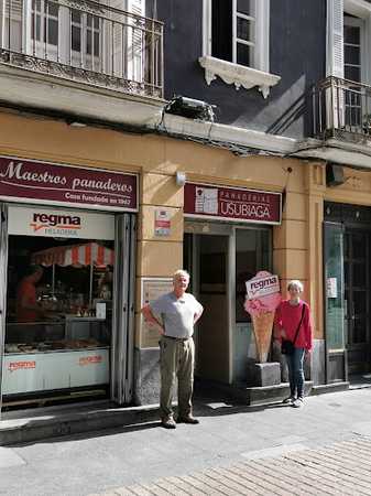 Fotografia tomada fuera de Panadería Usubiaga - Panadería en Bilbao, Bizkaia