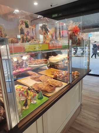 Fotografia tomada fuera de Panadería Valero Forn Tradicional - Forn de pa en Rubí, Barcelona