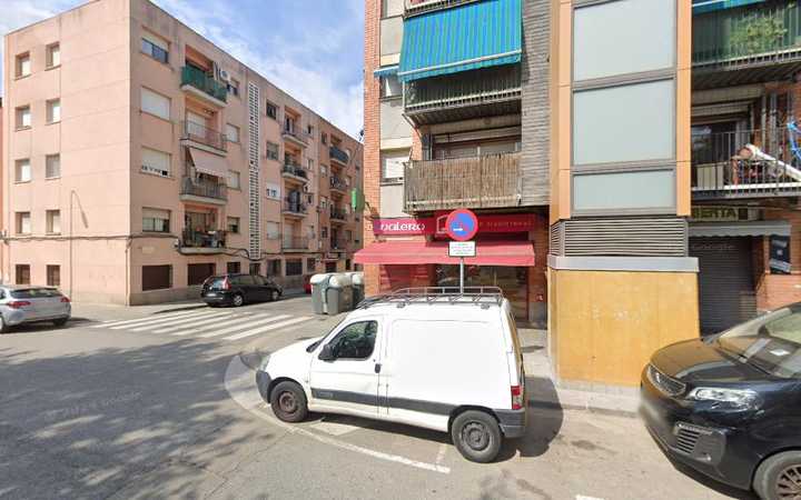 Fotografia tomada fuera de Panadería Valero Forn Tradicional - Panadería en Sabadell, Barcelona