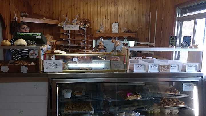 Fotografia tomada fuera de Panadería Villareal de la Canal - Panadería en Pamplona, Huesca