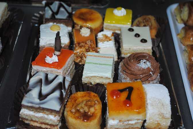 Fotografia tomada fuera de Panaderia Y Bolleria Casildo SL - Panadería en Baza, Granada