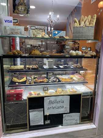 Fotografia tomada fuera de Panadería y cafetería, Croissanteria París - Panadería en Granada, Granada