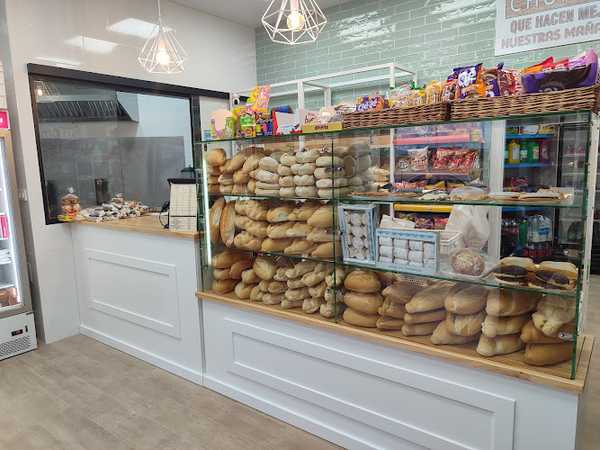 Fotografia tomada fuera de Panadería y Churrería Alicia - Panadería en Palma del Río, Córdoba