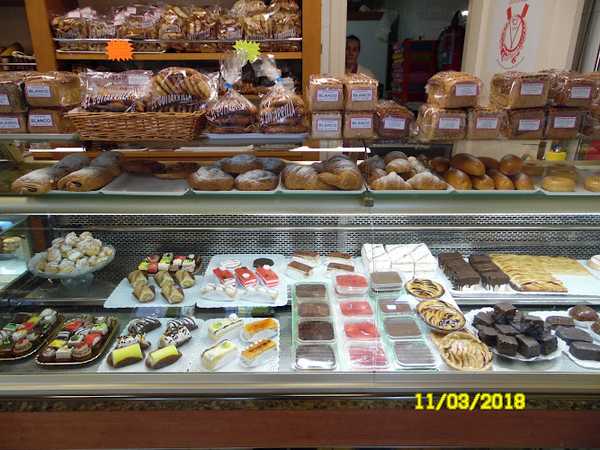 Fotografia tomada fuera de Panaderia y confiteria el guitarrilla - Panadería en Los Belones, Murcia