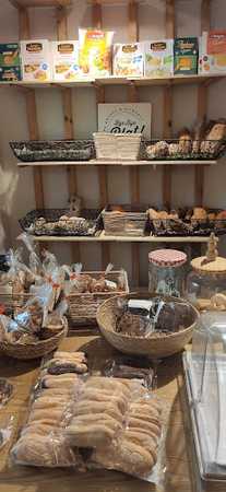 Fotografia tomada fuera de Bye Bye Blat Panadería Degustación - Forn de pa en Girona, Girona