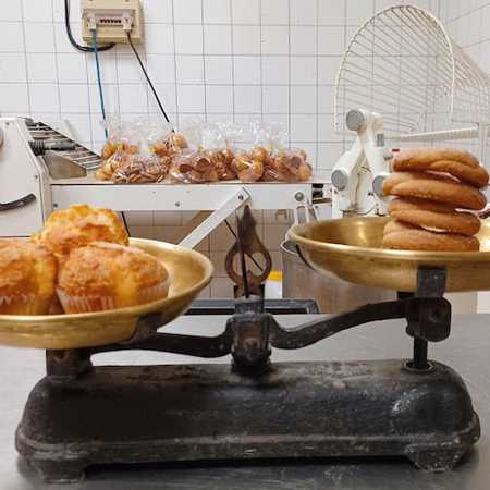 Fotografia tomada fuera de Panadería y Pastelería Huerta Nieto - Panadería en Villarrubia de Santiago, Toledo