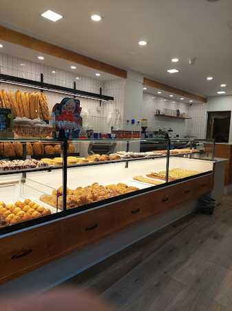 Fotografia tomada fuera de Panadería y pastelería Mauri - Panadería en Àger, Lleida