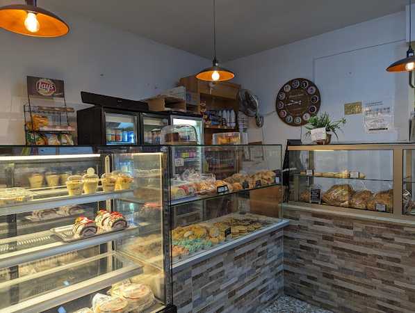 Fotografia tomada fuera de Panadería y Pastelería Sabores - Panadería en Alicante, Alicante