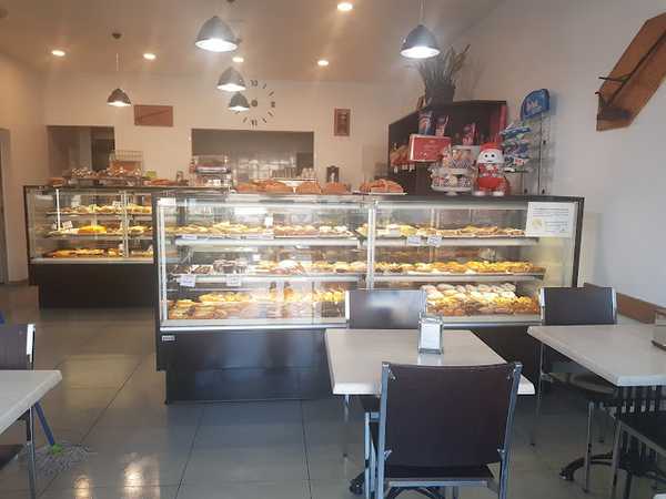 Fotografia tomada fuera de Panadería y Pastelería San Roque - Panadería en Tinajo, Las Palmas